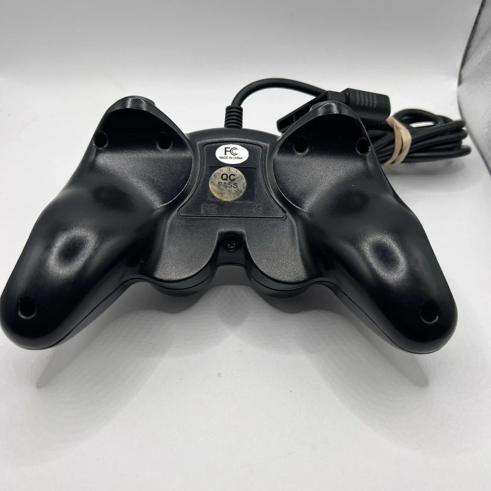 Titan Playstation 1 & 2 Advanced Wired Black Controller PS1 PS2 Tested & Working